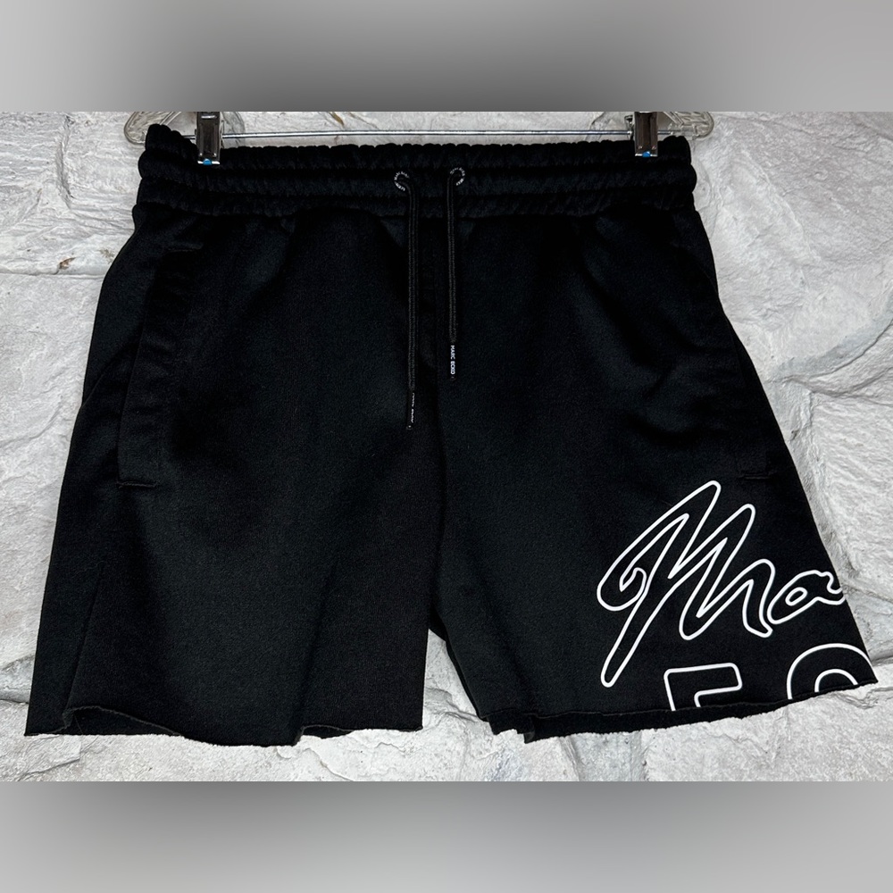 Marc Ecko | Cut & Sew Streetwear Men’s Sweat-Short W/Raw Edge Hemline, Size M